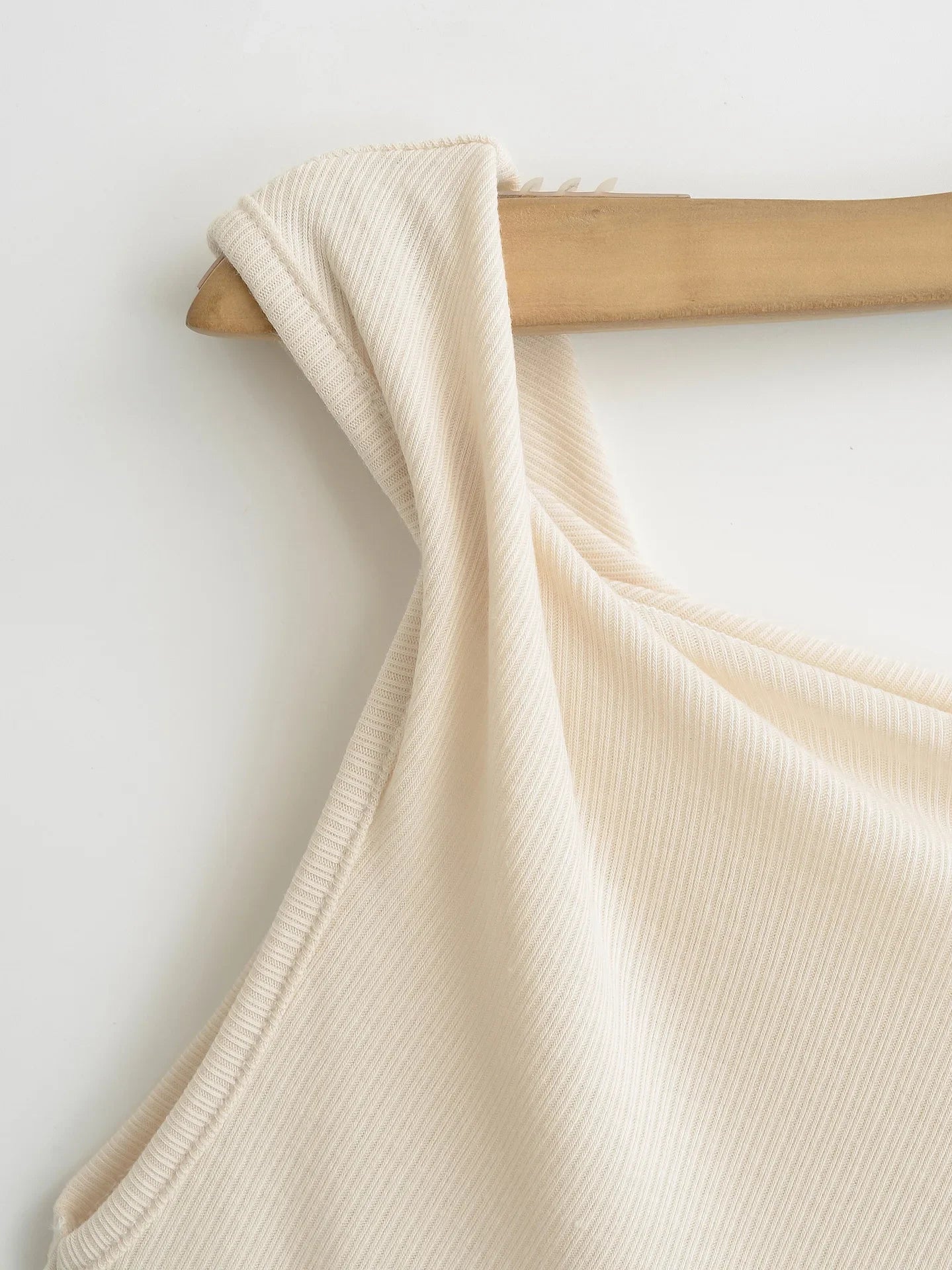 Shoulder Bared Short Sleeve T Shirt Women's Spicy Girl Design Slimming Top Summer New Style One Word Oblique Shoulder Tie Waist