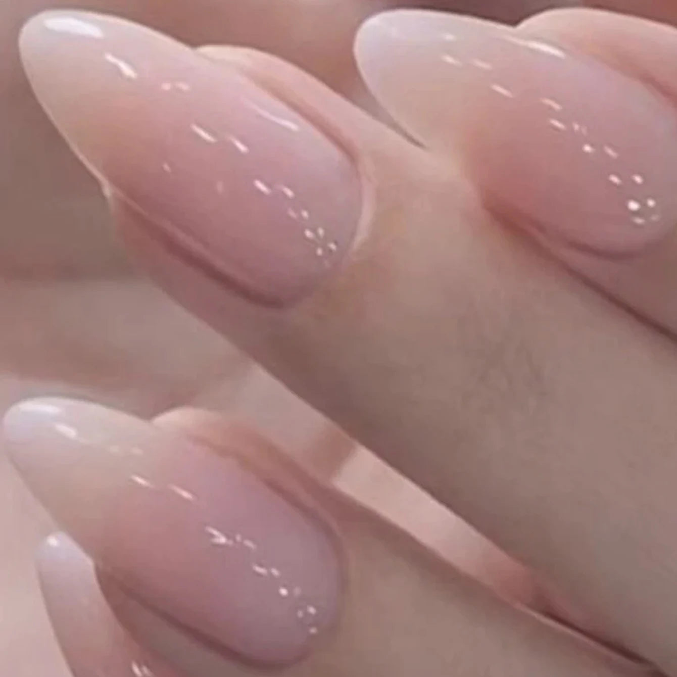 24pcs Upgrade Your Look With White gradient almond false nails 1pc Nail File & 1Nail Glue Sticker Kit Nails.