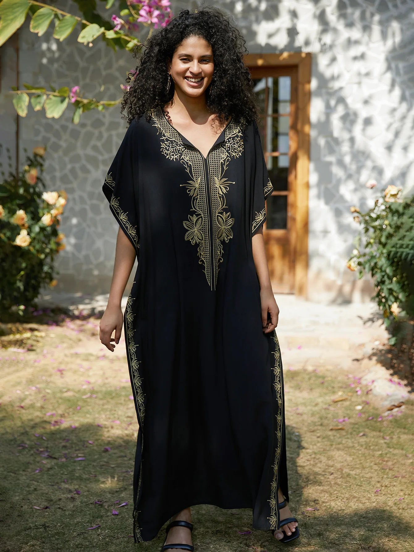 Badeanzug Vertuschungen Stickerei V-Ausschnitt Kurzarm Bad vertuschen für Frauen Kaftan Kleider.