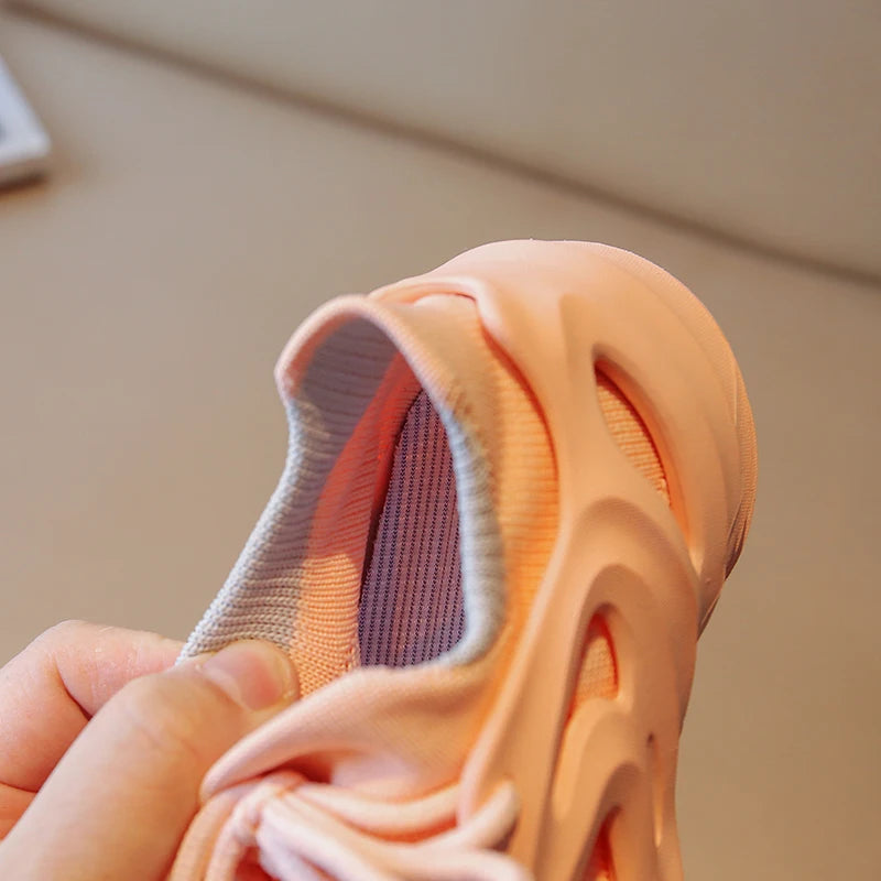 New Comfortable Lightweight Non-slip Running Shoes Kids Teenagers Boys Girls Sneakers.