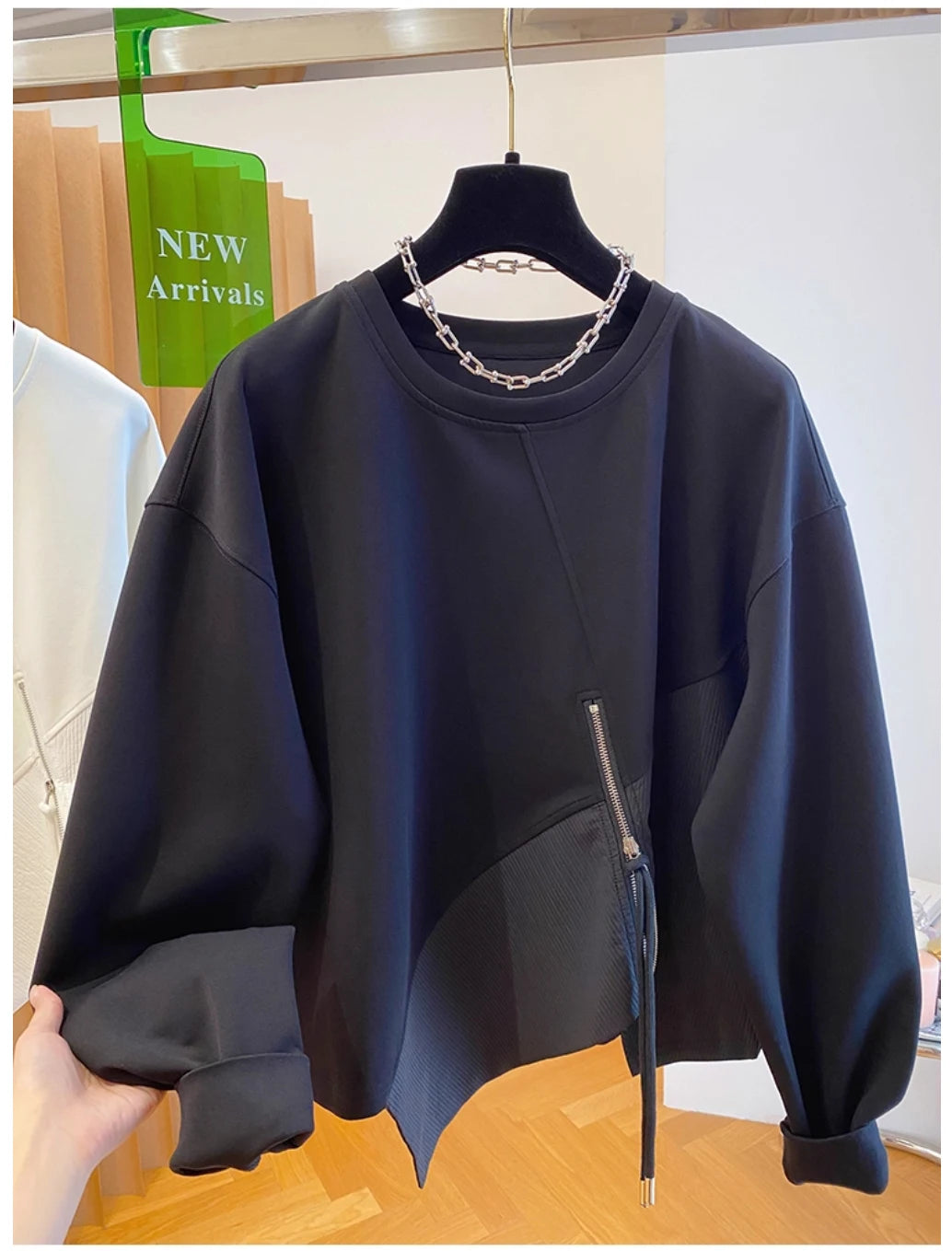 Autumn and Winter Women's Pullover Round Neck Hoodie Lazy Style Splicing Design Loose Long Sleeve Tops.