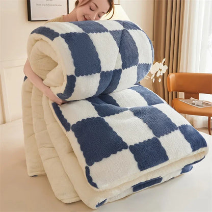 Super Thick Warm Winter Checkerboard Duvet Blankets Soft Artificial Lamb Cashmere Weighted Fluffy Warmth Duvet Comforter Quilt.