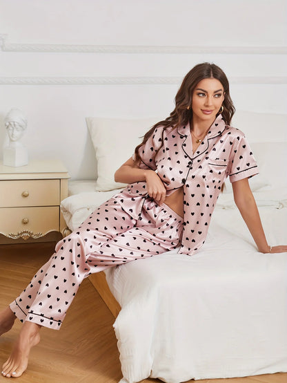Satin-Pyjama-Set mit Herzdruck, lässig, kurzärmelig, Knöpfe, Revers, Oberteil und elastische Hose, Damen-Nachtwäsche.