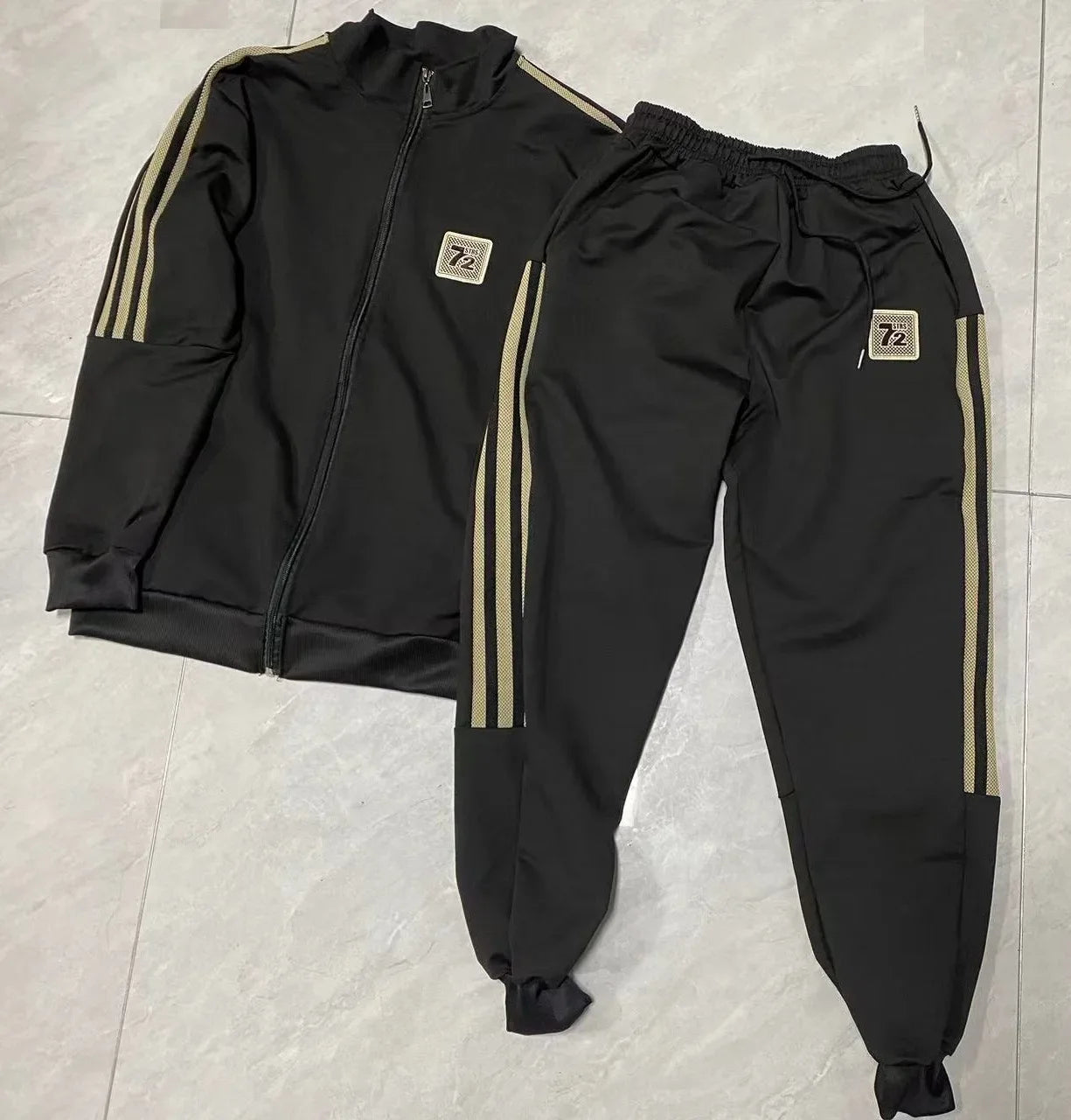 Men's Casual Sportswear Set Spring Autumn Long Sleeve Stand Collar Jacket Pants Comfortable Breathable Sports Outfit.