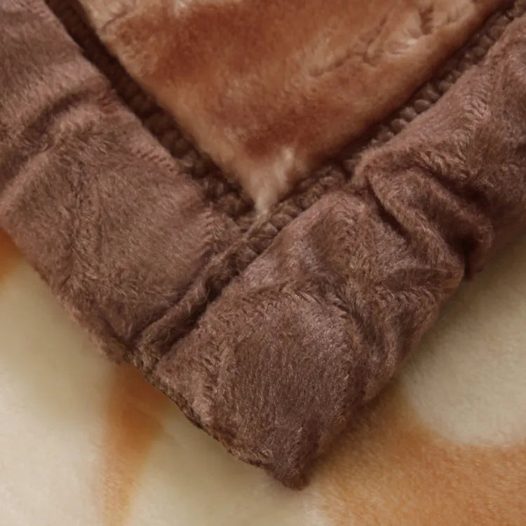 Ultra Soft Cozy Flowers Rose Throw Blanket Microfiber Heavy Fluffy Fleece Blanket for Home Bed Dormitory.