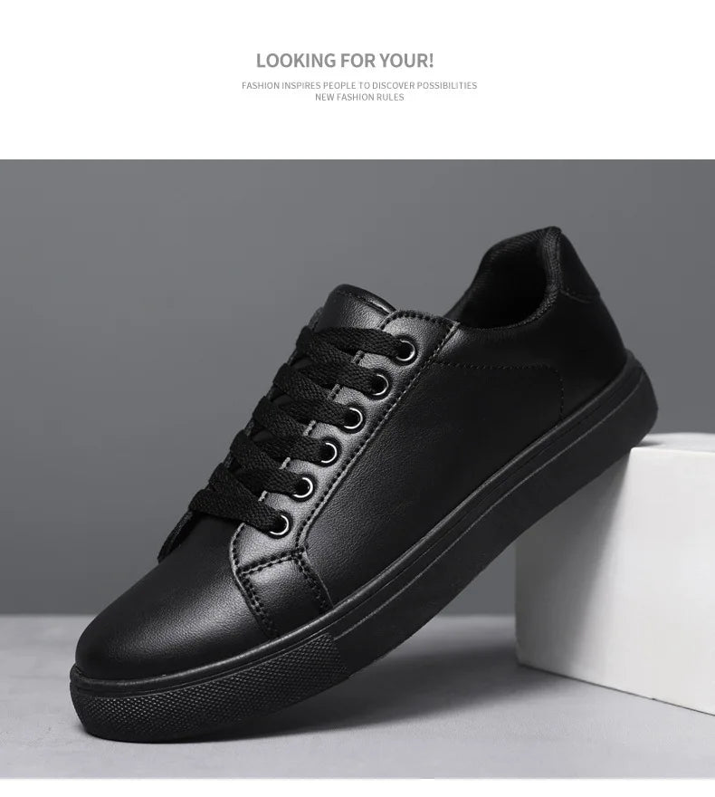White Black Men Shoes Comfortable Casual Skateboard Shoes Men Solid Leisure Sneakers Lightweight Walking Shoes.