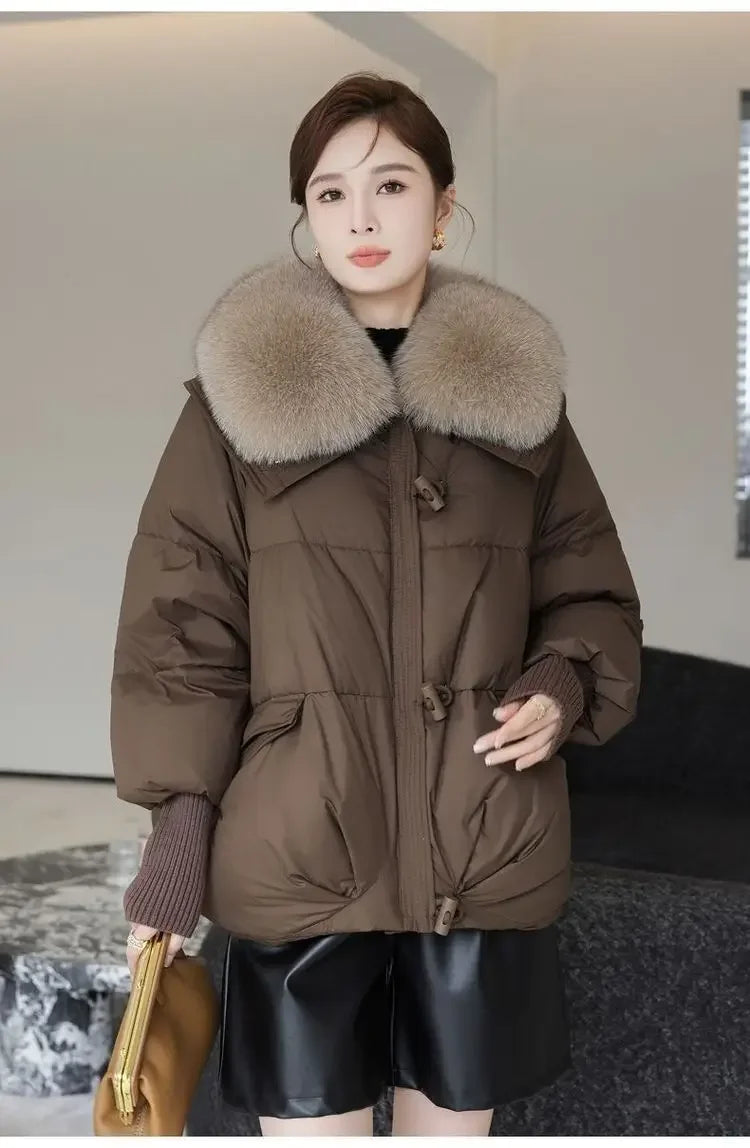 2025 Winter Neue Unten Kurze Gepolsterte Jacke Frauen Parkas Pelz Kragen Dicke Baumwolle Mäntel Kleidung Schwarz Casual Oberbekleidung Weibliche neue.