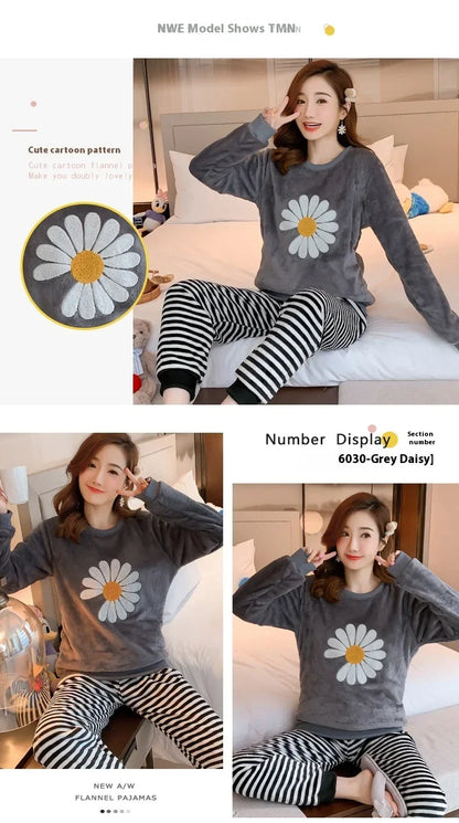 Thickened Warm Sleepwear for Winter Flannel O-Neck Girl Loungewear 2PCS Set Ladies Pajamas Long Sleeves Cartoon Bear Loungewear.