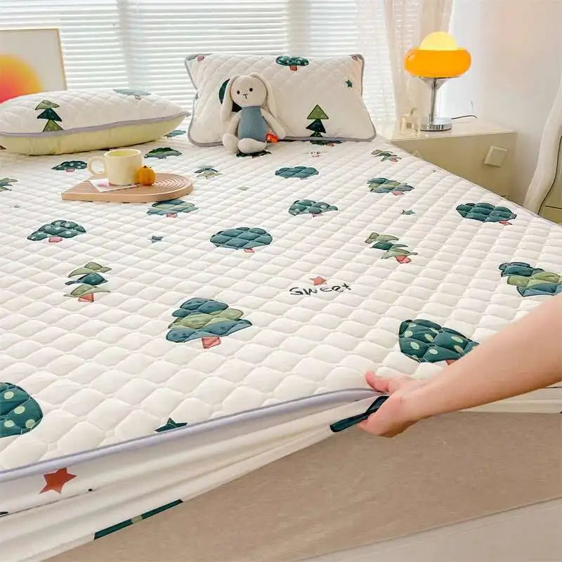 Quilted Mattress Cover 150x200cm - Thick Skin-Friendly Fitted Sheet, 매트리스커버 Breathable Bed Covers (Pillowcase Sold Separately)