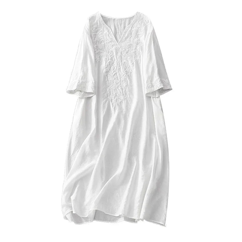 Neuankömmling 2024 Sommer Kunst Stil Frauen Kurzarm V-Ausschnitt lockeres Kleid Vintage Stickerei solide weiße A-Linie lange Kleider.