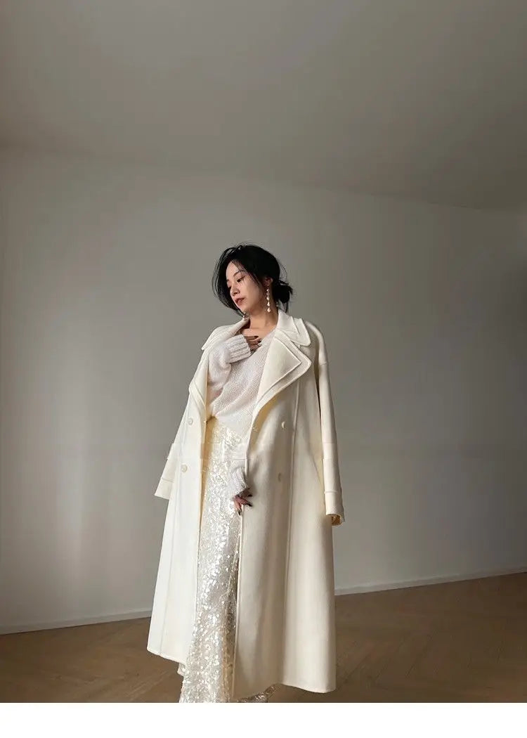 Weißer Mantel im französischen Stil, High-End-Temperament, Herbst-Winter, langer Wollmantel, 2025, neuer Damen-Wollmantel, modische lose Oberbekleidung.