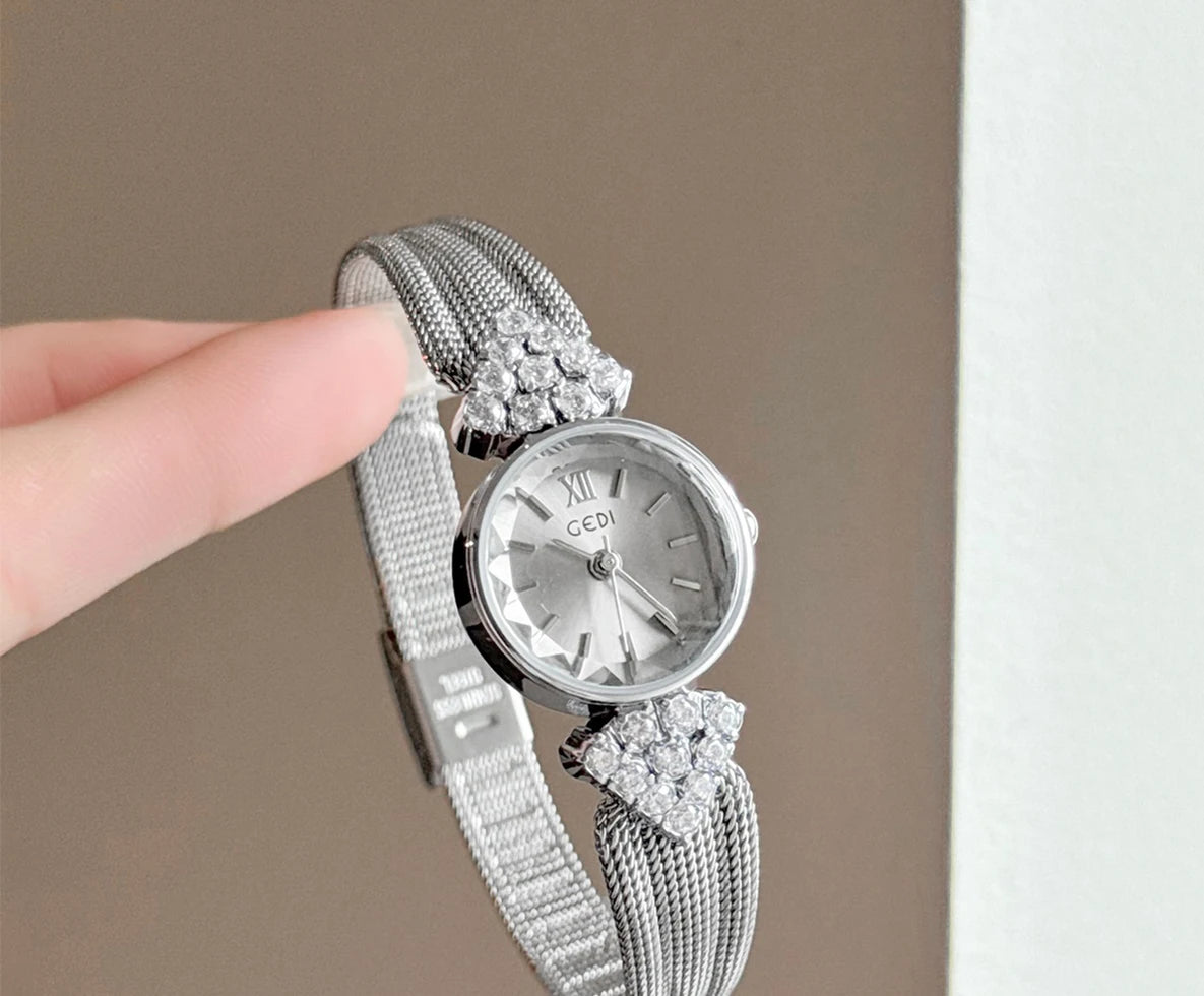 GEDI Watch Gold Silver Diamond Inlaid Steel Strip Women's Wristwatch Vintage Niche Light Luxury Temperament Quartz Watch Woman