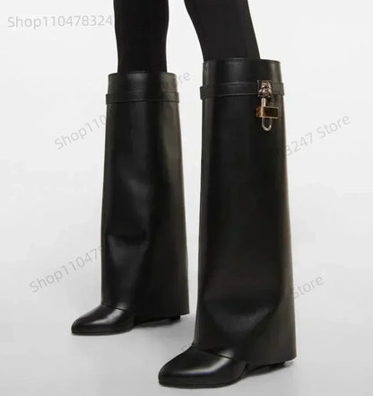 2025 Autumn Winter Lock Boots Women Designer Knee Boots Women Brand High Heel Knight Boots Fold Fashion Gothic Wedge Long Boot.