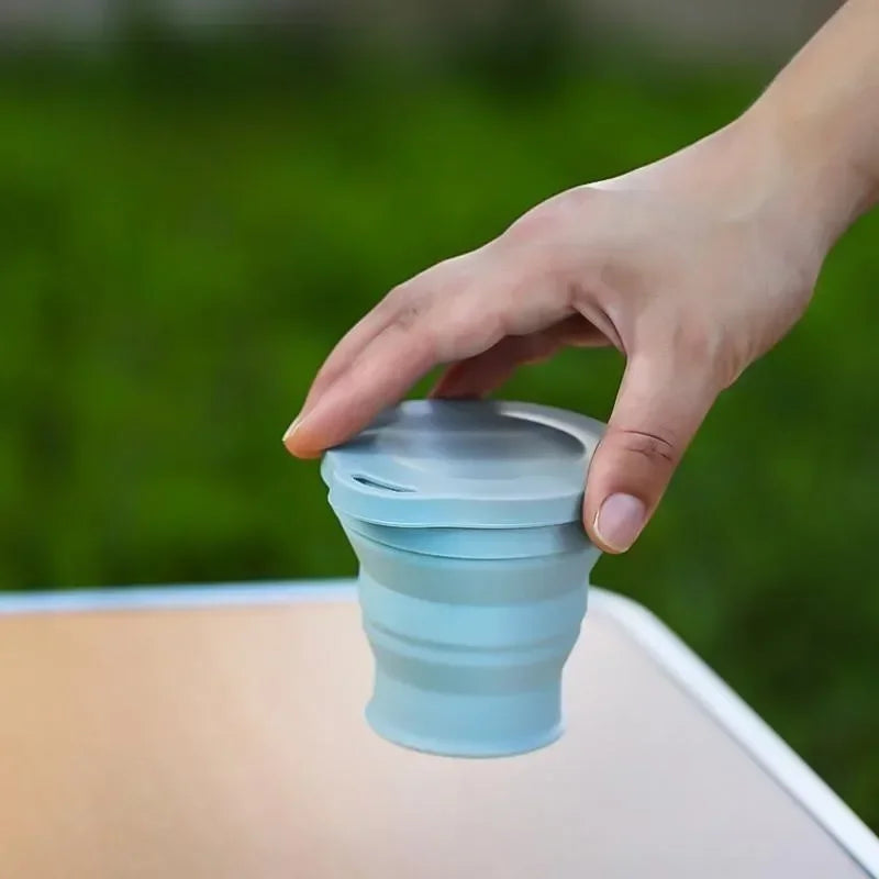180ml Folding Cup Mini Retractable Cup Silicone Portable Teacup Outdoor Travel Coffee Telescopic Drinking Mug with Lid.