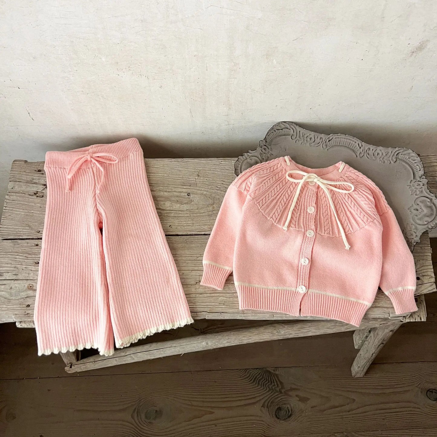 Ins Mädchen Baby reine Baumwolle Lotusblatt Kragen Top Bauch Hosen Pullover Set für Kinder Herbst und Winter Wärme Set