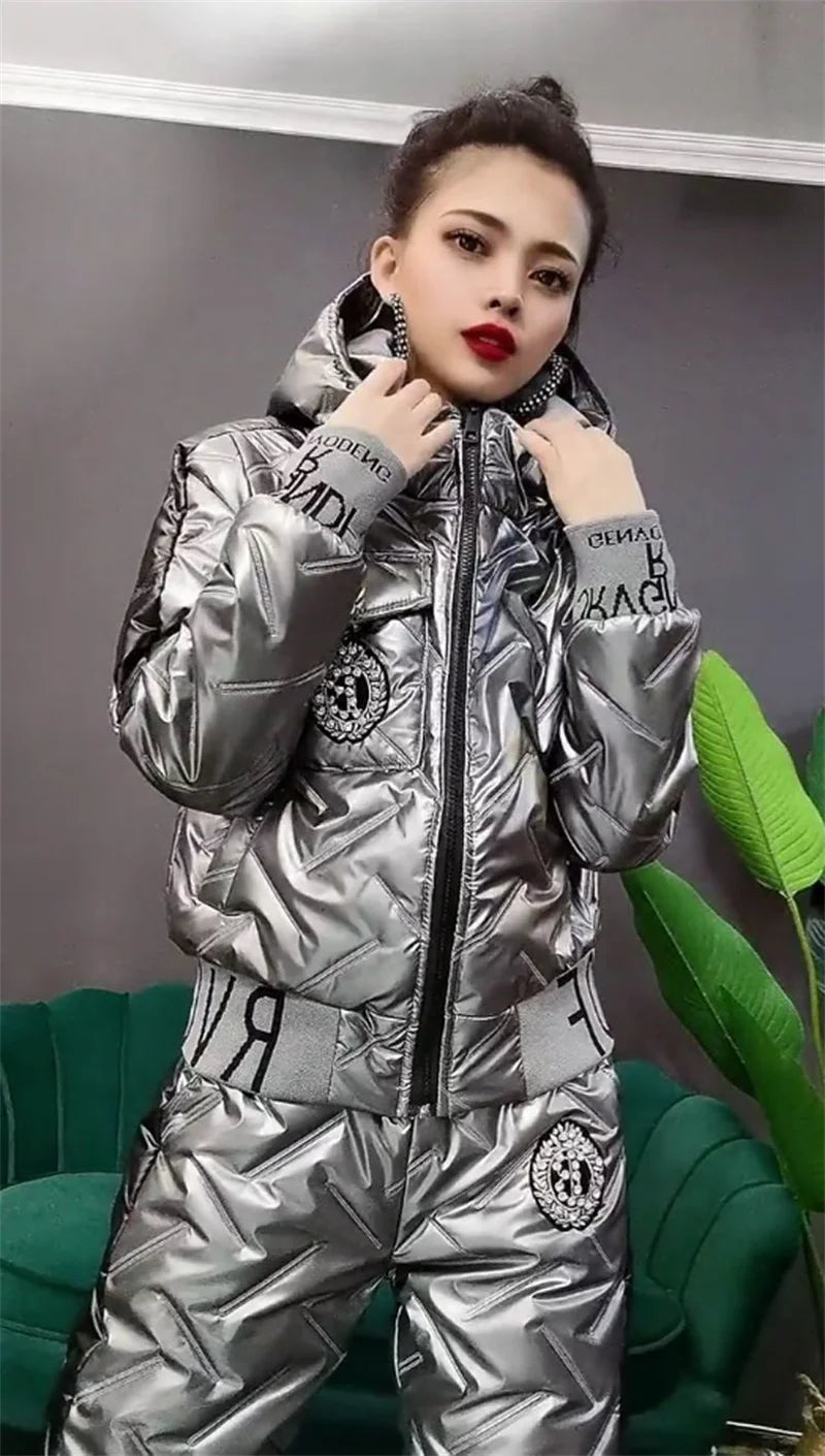 Mode Winter Glänzend Parkas Frauen Anzug Übergroßen Zwei Stück Set Casual Mit Kapuze Baumwolle Gepolsterte Kurzen Mantel + Verdicken Warme Hose Sets.