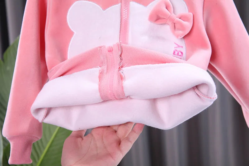 2025 new girl plus velvet sleeve winter warm and thick cartoon hat-connected top+pants two-piece 0-4-year-old children's set.