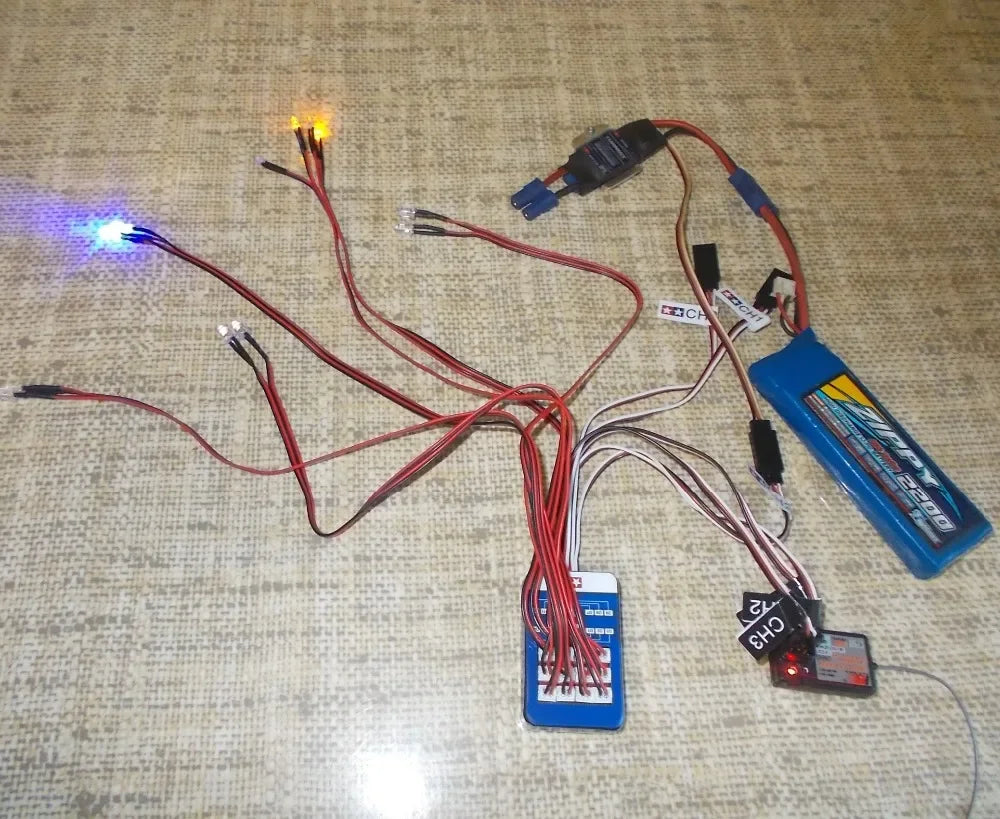 RC 12 LED Lighting Simulation Flash Light Controllable dual flashing lights Kit for 1/10 RC cars Tamiya HSP HPI RC4WD Traxxas.