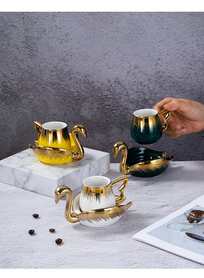Luxury Ceramic Mug with Saucer European Retro Swan Shape Afternoon Tea Coffee Cup and Saucer Set Home Creative Drinkware Gift.