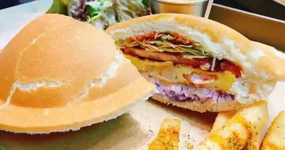 Electric 110V 220V UFO Burger Maker Non-stick Sandwich Gelato Panini Press Hot Sale Ice Cream Waffle UFO Humburger Grill Machine.