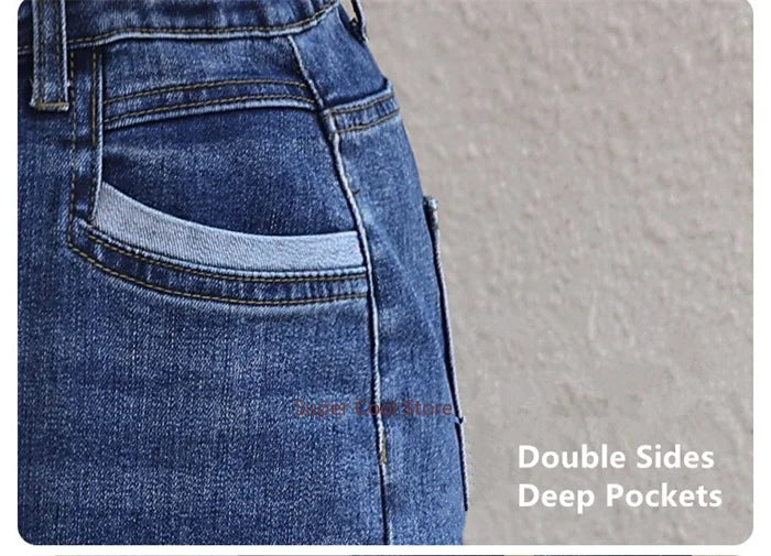 Plus Size Women Jeans 6XL Loose High Waisted Stretched 5XL Plus Size Female Denim Trousers Blue Girl Long Classic Straight Pants.