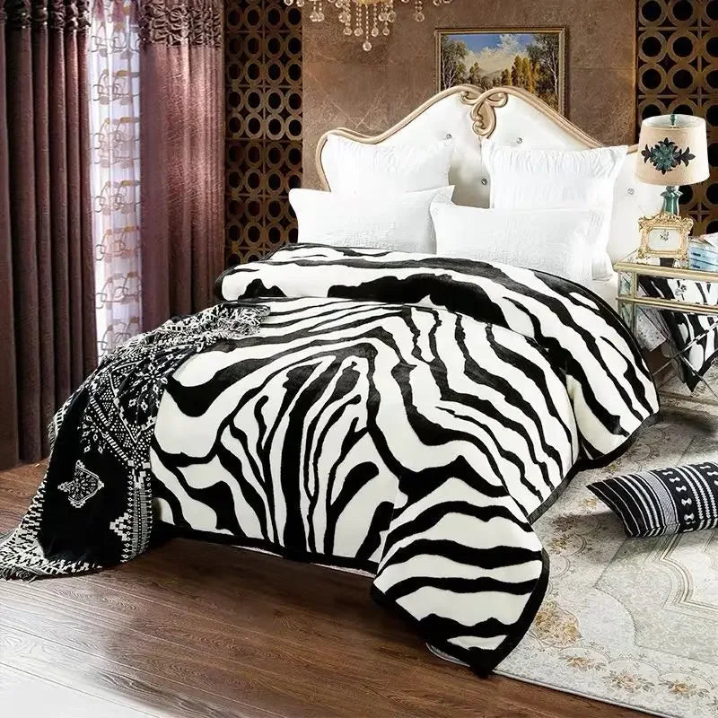 Blanket Double Thickened Raschel Winter Wedding Quilt Blanket Warm Coral Fleece Cashmere Blanket Double.