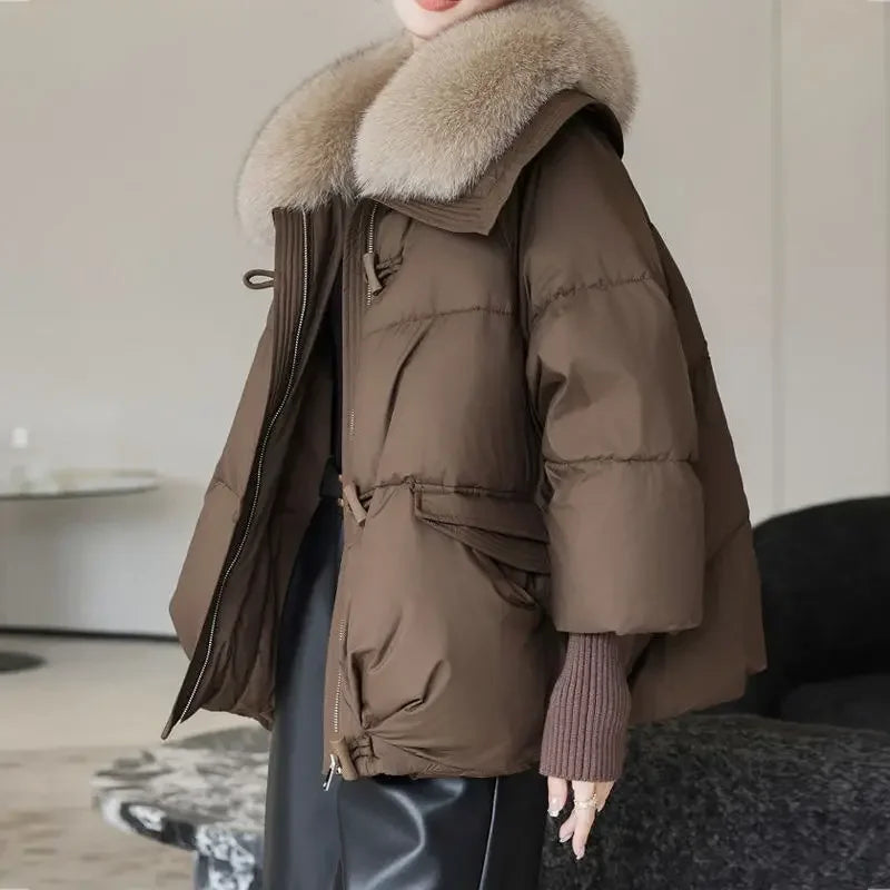 2025 Winter Neue Unten Kurze Gepolsterte Jacke Frauen Parkas Pelz Kragen Dicke Baumwolle Mäntel Kleidung Schwarz Casual Oberbekleidung Weibliche neue.