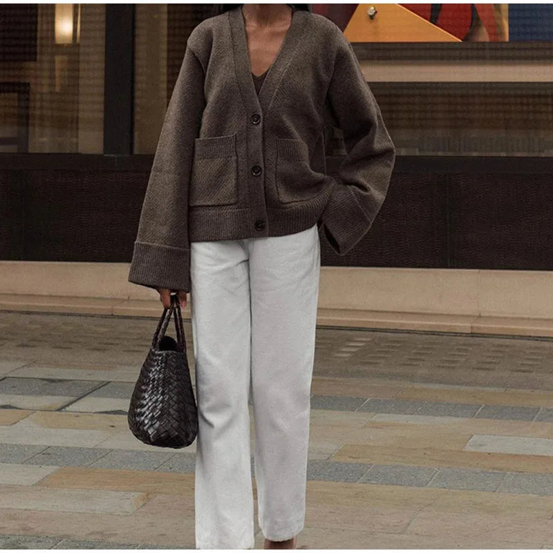 Damenjacke mit V-Ausschnitt, einfarbig, langärmelig, Strickjacke, modischer, lockerer, lässiger Pullover.