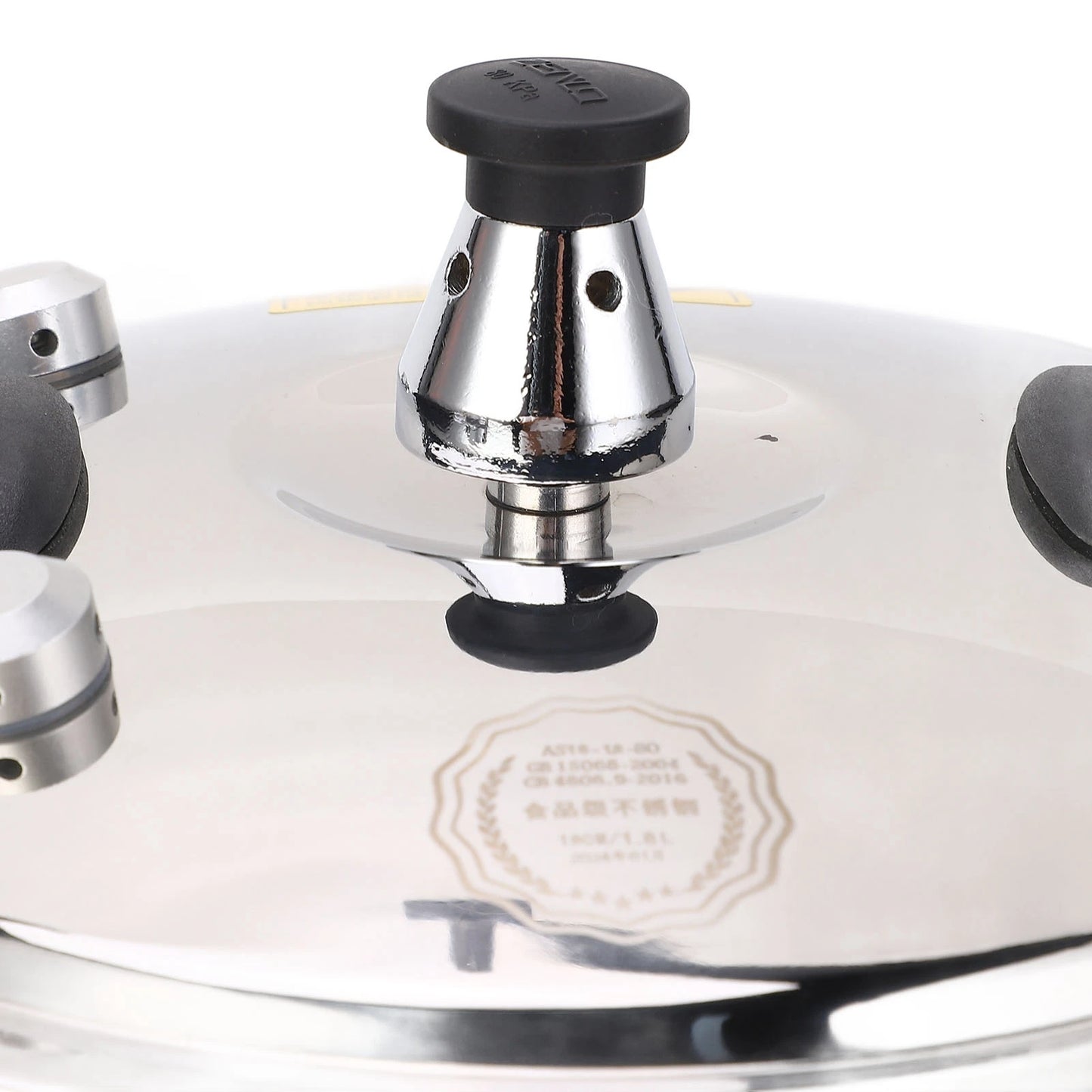 1.8L Stainless Steel Pressure Cooker Explosion Proof Stew Pot For Gas Stove Induction Cooker.