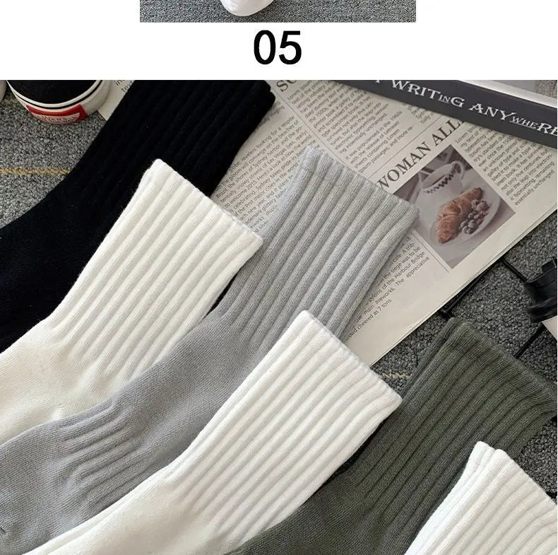New 5 Pairs Cool Men Black White Warm Socks Set Autumn Winter Male Solid Color Sport Short Socks For Men Dropshipping.