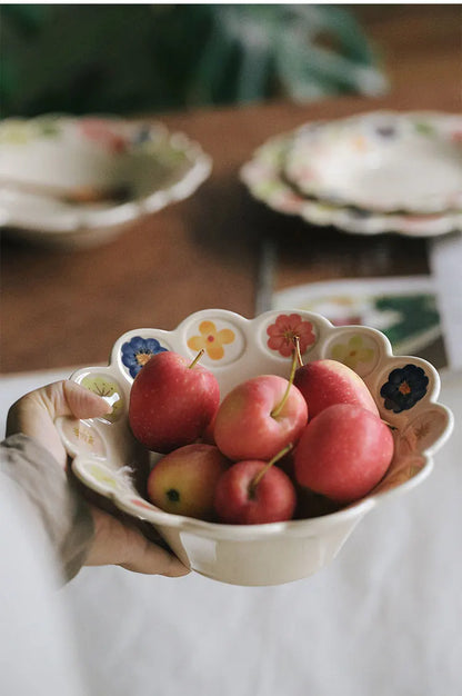 Floral Embossed Rim Soup Dessert Plate - Elegant Ceramic Appetizer Dish for Breakfast, Cafe Dining, Home Kitchen Tableware Set.