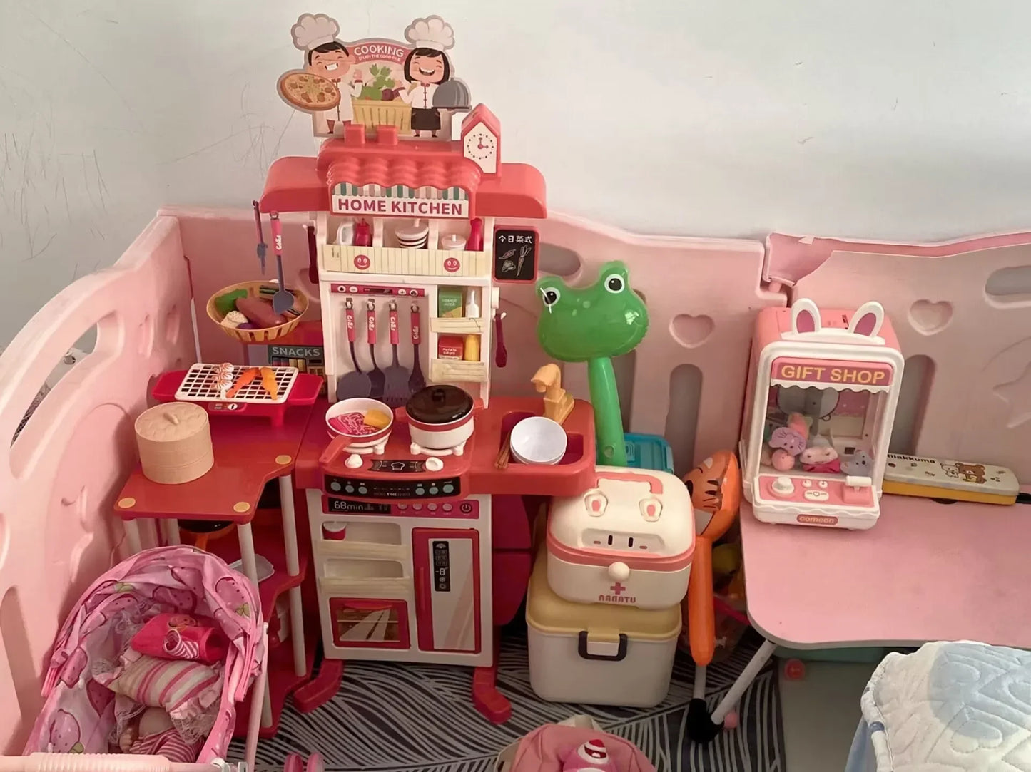 Children's Home Cooking Simulator Kitchen Set Kitchen Girls Cooking Spray Dining Table Toys Christmas Gifts.