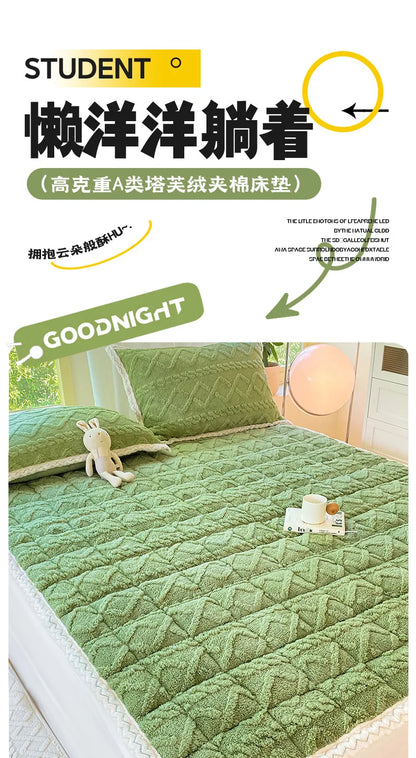 Winter Taft Velvet Mattress Topper Pad Fleece Bedspread Fold Non-slip Thin Tatami Mat Student Dormitory Bed Sheet Mattress Cover.