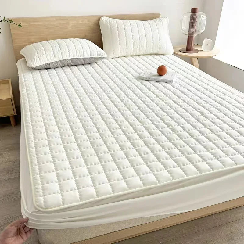 Waterproof Quilted Mattress Cover Solid Color Mattress Protector Cover for Bedroom Anti-bacterial Bed Cover no pillowcase.