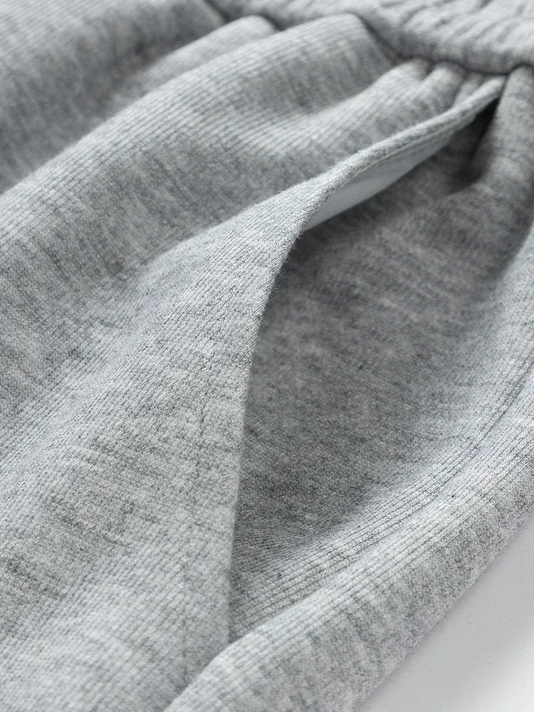 Männer Casual Hosen Neue Jogginghose Männer Multi-Taschen Kordelzug Baumwolle Beiläufige Breite Hosen Männliche Lose Gerade Hosen Größe 8XL.