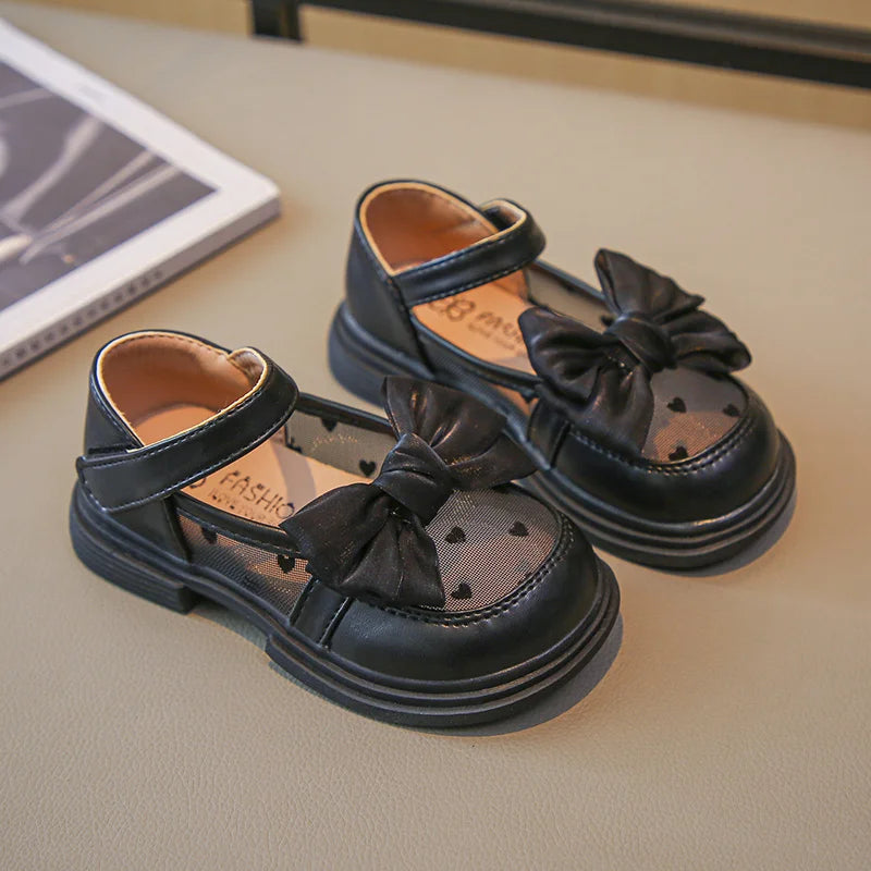 2024 Summer Fashionable Cute Round Toe Breathable Bow Sandals Comfortable Solid Color Casual Girls Lightweight Walking Shoes.