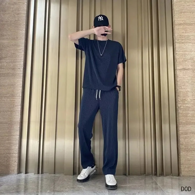 High-End Ice Silk Men's Sports Suit Casual Home Use Long Pants Short Sleeves Quick Drying Top Set Summer Collection.