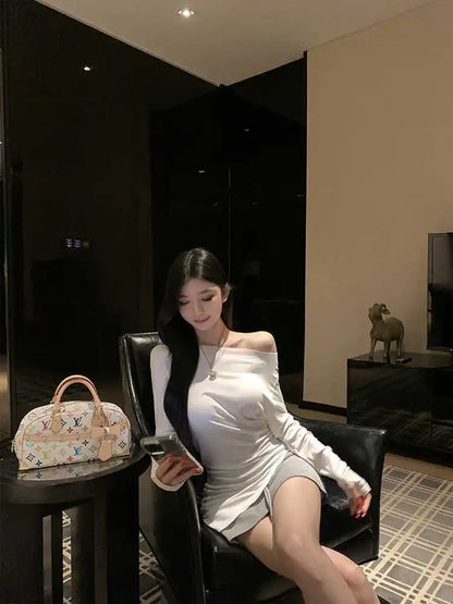 Sexy Long Sleeve T-Shirt Shoulder Bared Waist Cinched Slim Fit Knitted Cotton Solid Color Casual Urban Style for Early Autumn.