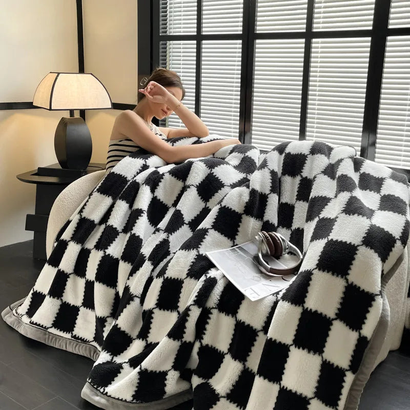 Plush Warm Winter Blanket A Grade Plaid Coral Fleece Soft Thick Bed Blankets for Sofa Single Double Couple Furry Bedspread.