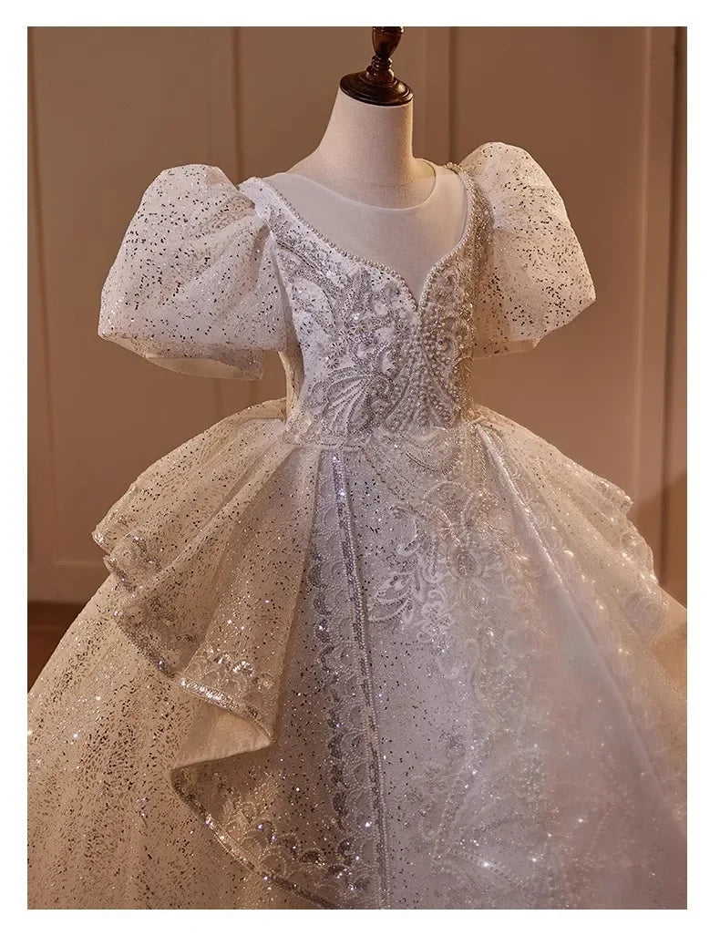 2025 Mädchen Neue Mode Prinzessin Kleid Große Kinder Weiß Klavier Leistung Puffy FormalParty WearParty Tragen Kleid Host Outfit Geburtstag.