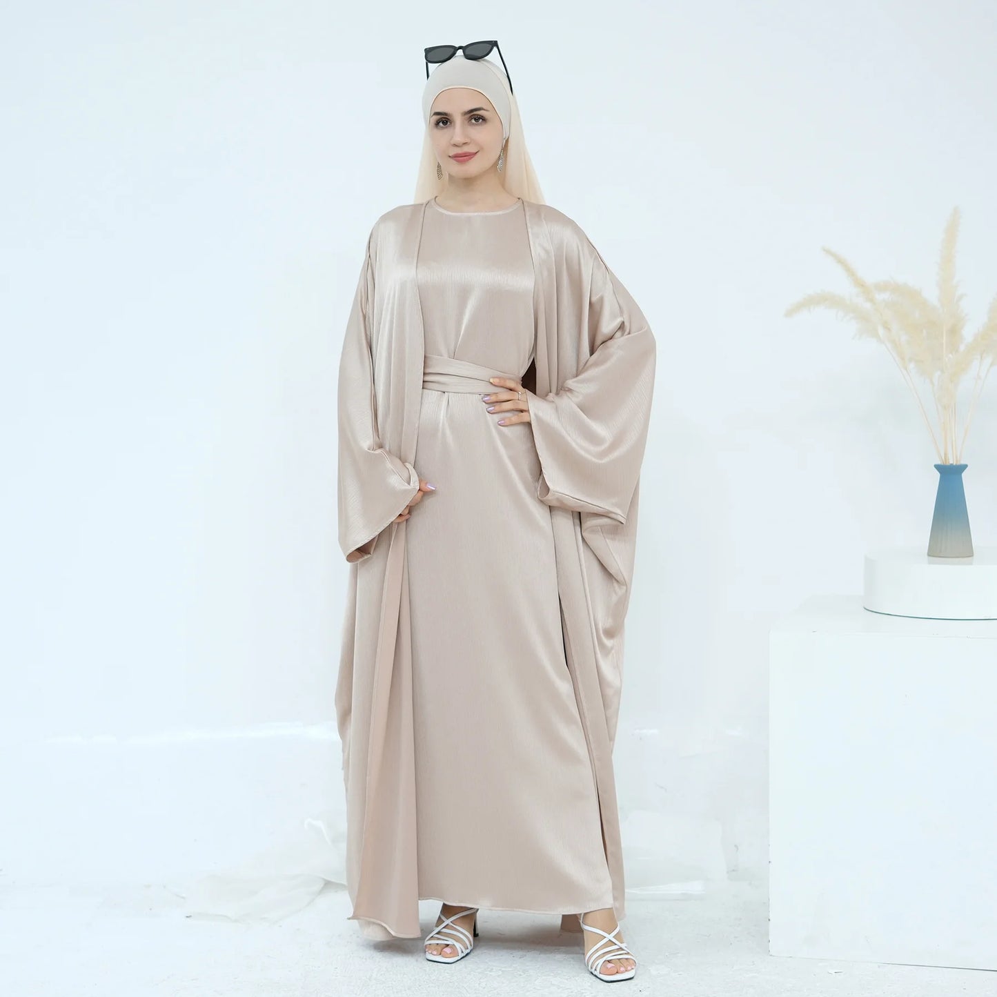 Two Piece Arabic Outfit Set for Muslim Women Elegant Modest Abaya Dress with Inner Ramadan Islamic Coat New Turkish Kaftan Robe