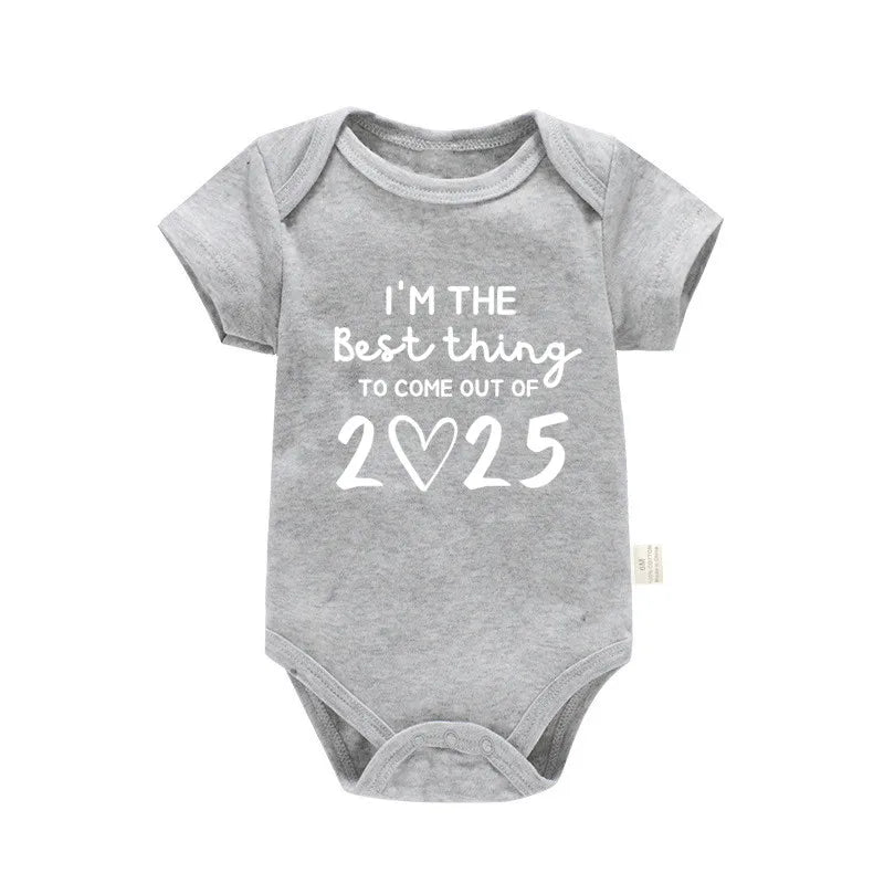 „I'm the Best Thing 2025, Neugeborene Babykleidung, weiße Baumwolle, Sommer-Bodys für Kleinkinder, kurzärmeliger Strampler für Jungen und Mädchen.