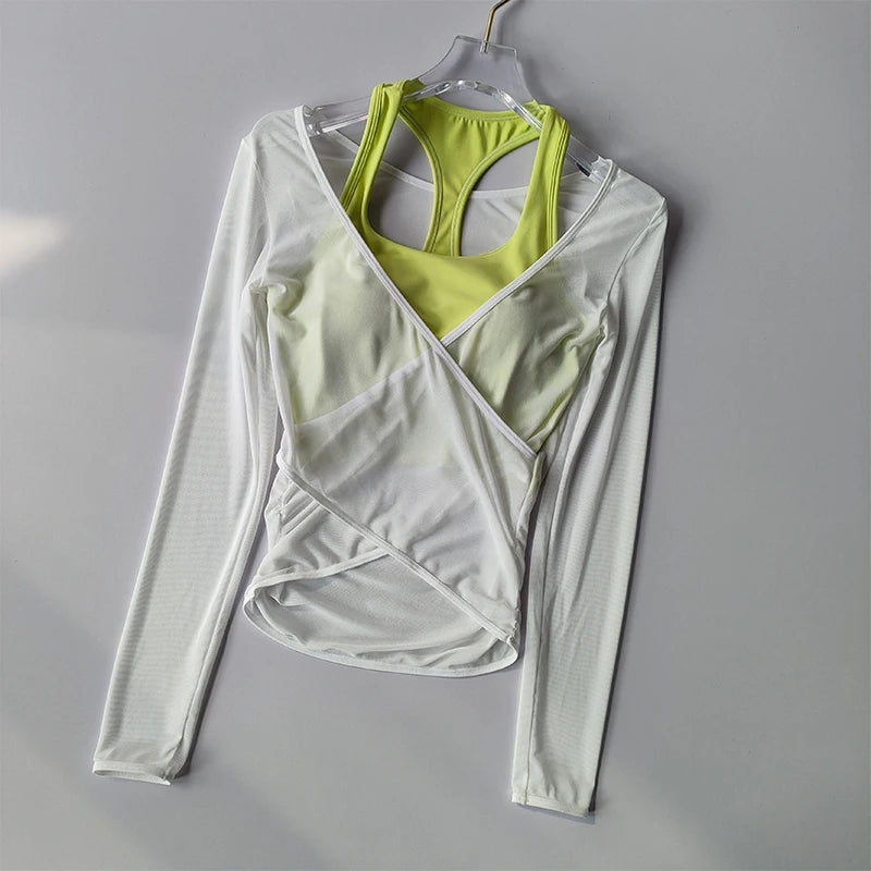 Sexy Mesh Slimming Yoga Suit for Women Gathering Together Sports Bra Fake Two Pieces of Quick Drying Training Pilates Cover Up.