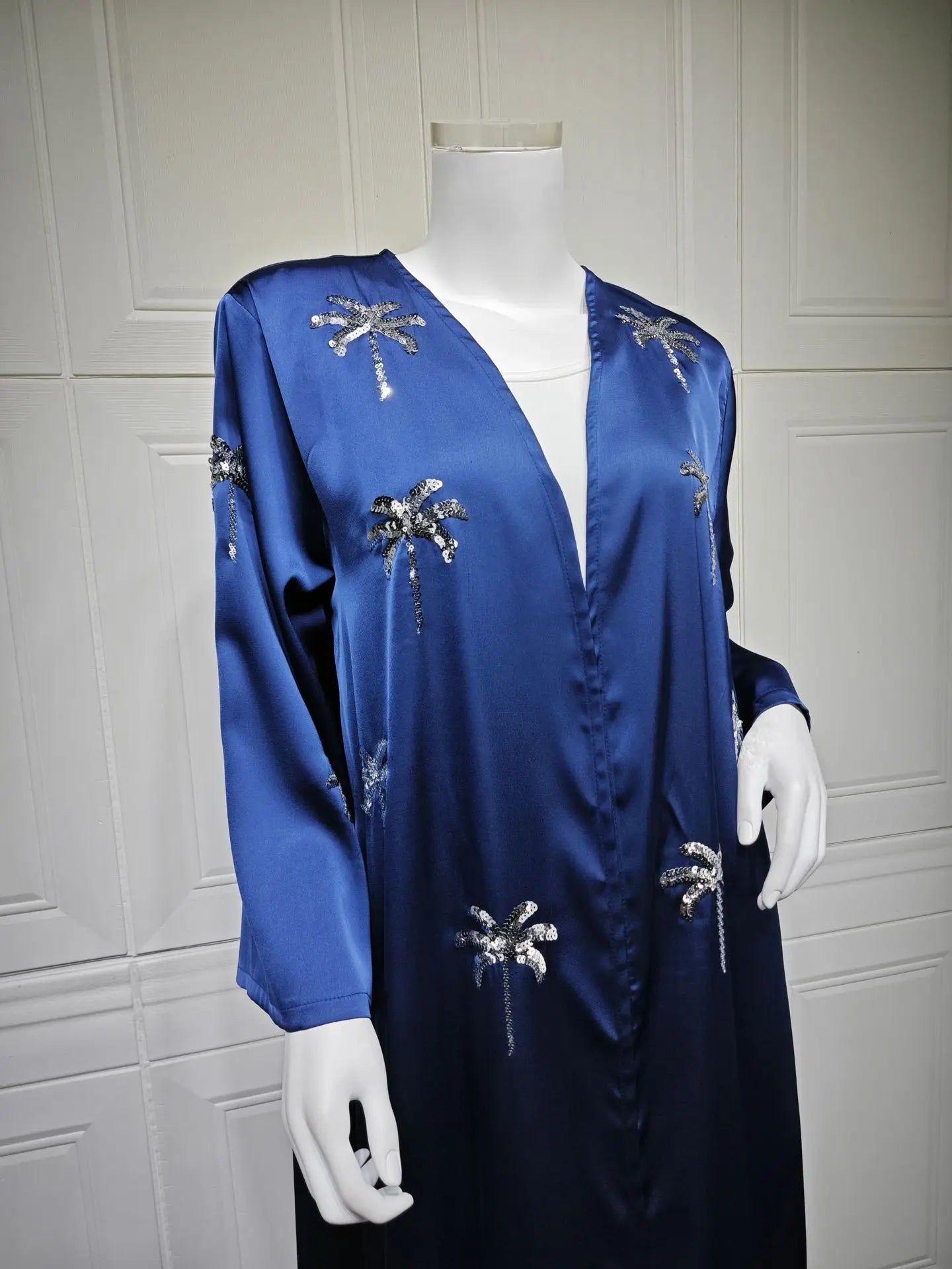 Mode Dubai Abayas für Frauen Stickerei Muslimischen Kleid Türkei Kaftan Islam Kleidung Kebaya Kaftan Marocain Femme Robe Jalabiya.