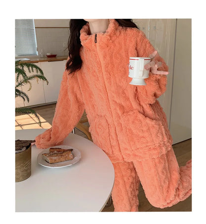 Große Größe Flanell Pyjama Set Herbst Winter Weibliche Nachtwäsche Hosen Anzug Verdicken Korallen Fleece Hohe Kragen Lounge Tragen Homewear