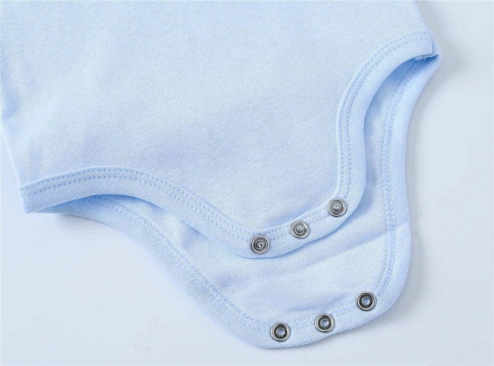 2025 solide weiße Babykleidung Kurzarm Baumwolle Baby Mädchen Jungen Body Neugeborenen Körper Bebe 0-24 Monate Säuglingsoverall