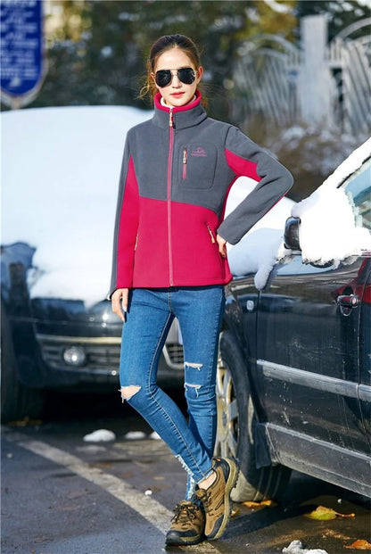 Plus Size Damen-Plüsch-Sweatshirt, verdickter Fleece-Mantel, junge, bestickte Bluse mittleren Alters, lockerer Reißverschluss, weibliche Jacke.