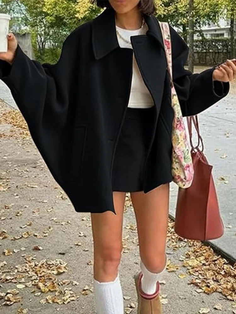 ZBZA Damen Schräge Knopf Lose Fledermausärmel Jacke Mantel Revers Langarm Doppeltasche Warm Solide Farbe Vintage Oberbekleidung Herbst Winter Neue Weibliche Chic Mantel.