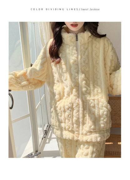 Große Größe Flanell Pyjama Set Herbst Winter Weibliche Nachtwäsche Hosen Anzug Verdicken Korallen Fleece Hohe Kragen Lounge Tragen Homewear.