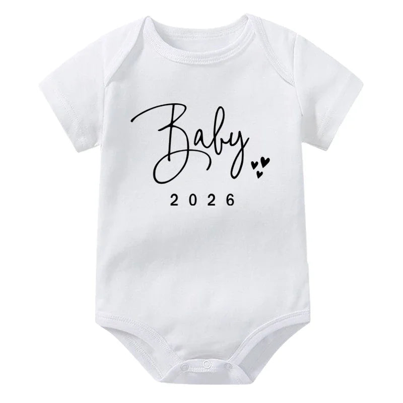 Baby-Ankündigung, bald, 2026, Strampler für Neugeborene, Sommer, Jungen- und Mädchen-Body, Körper, Schwangerschafts-Enthüllung, Kleidung, Säuglingsoverall.